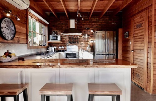 Eaglehawk Neck Cottage | Exclusive Cottage: Views, Gardens, & Fireplaces