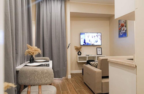 Aswan Apartment | nile view modern studio- 7 min from aswan station