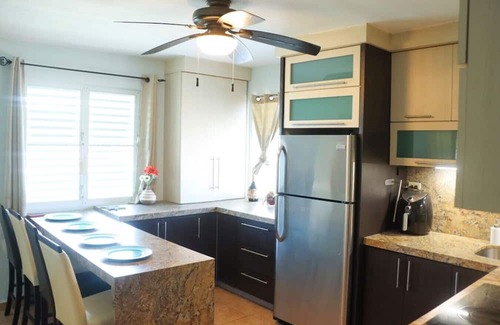 El Combate Apartment | Vibrant Location, Pool and Beach Hits