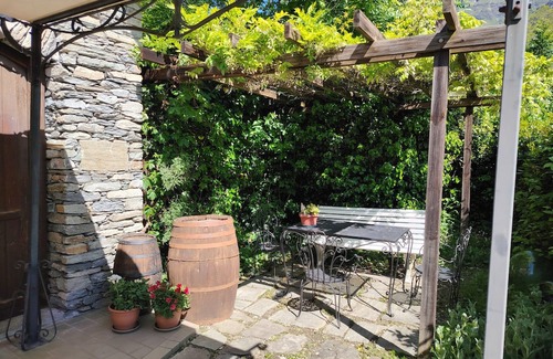 Novalesa Apartment | Comfortable detached apartment with garden and balcony.