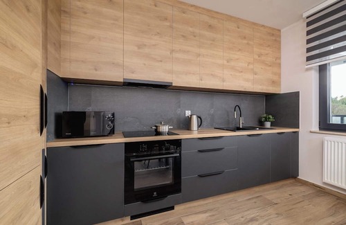 Katowice Apartment | Medyków 34 Katowice | Comfortable Apartment | Parking & Balcony | Ideal for Fami