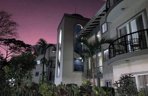 Potrero Condo | La Casa Turquesannn