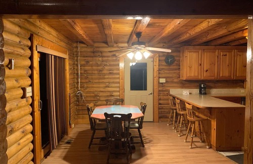 Pinetown Cabin | Majestic Tranquil 3-bedroom cabin for a relaxing getaway