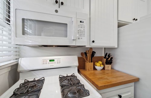 Eastern Malibu Condo | Malibu, Carbon Beach - Suite One