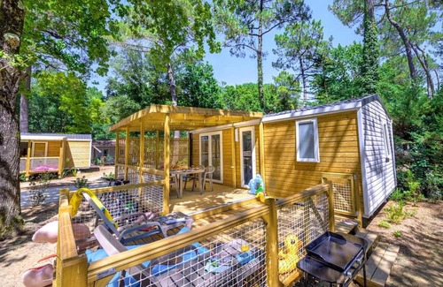 Saint-Hilaire-de-Riez House | Camping 4 étoiles - Piscine - efbdee