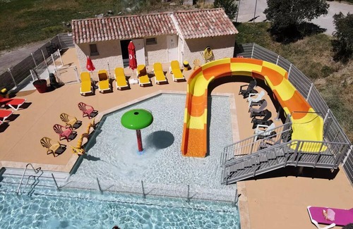 Saint Maime House | Camping Flower La Rivière * - Family Confort mobile home 32m² (3 bedrooms) + Covered terrace + Air conditioning 8 people