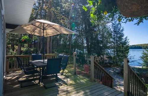 Seguin Cottage | A Serene Lake Escape
