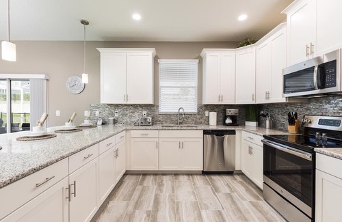 Davenport Condo | Cozy Family Pool Home with Game Room-1516MB