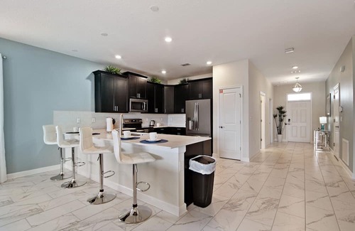 Davenport Condo | Spacious 8 Bed Pool Home with Game Room-8830IC