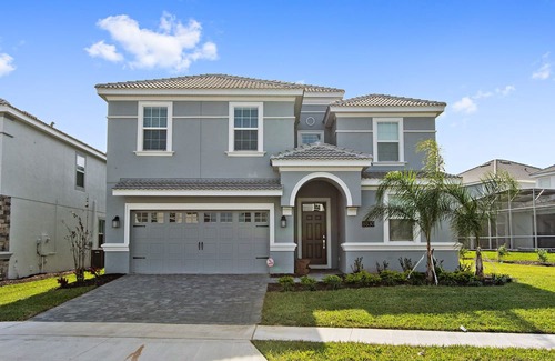 Davenport Condo | Spacious 8 Bed Pool Home with Game Room-8830IC