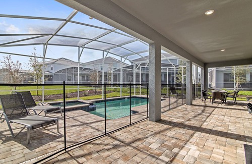 Davenport Condo | Spacious 8 Bed Pool Home with Game Room-8830IC