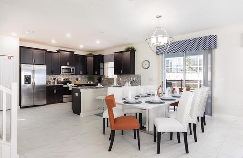 Davenport Condo | Relaxing 6 Bed Pool Home with Game Room-9038SD