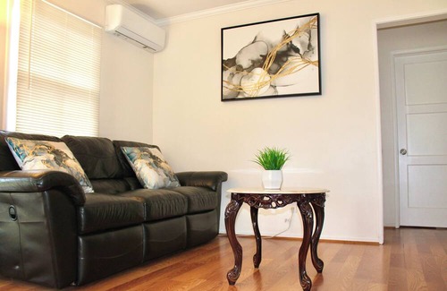 Monterey Park House | LOS ANGELES CHERRY BLOSSOM- HEART OF MONTEREY PARK