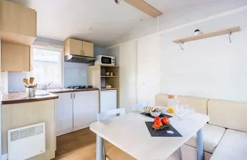 Saint-Yvi House | Campsite Le Bois de Pleuven* - Classic XL 4-room mobile home for 6 people