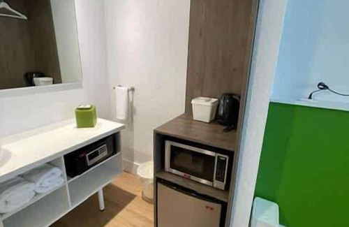 Kissimmee Apartment | Impeccably cozy hotel room Developer Inn Express