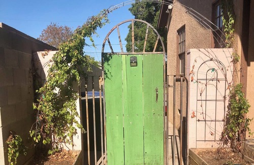 Yuma Townsite House | Pet-Friendly, Charming bungalow with WiFi and AC in sunny Yuma