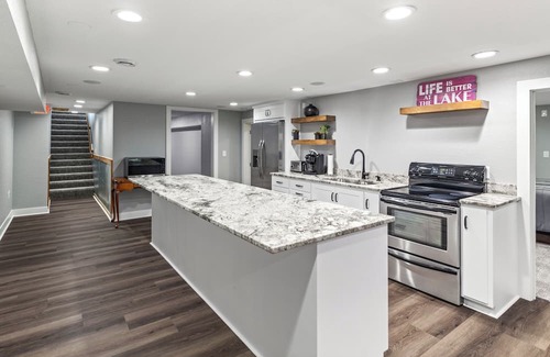 Sarona Condo | Grumpys Hideaway Condo