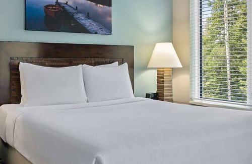 Canmore Resort | Beautiful ,Awesome resort in Canmore Resort in AB ,Canada, Studio Unit for 2 ppl