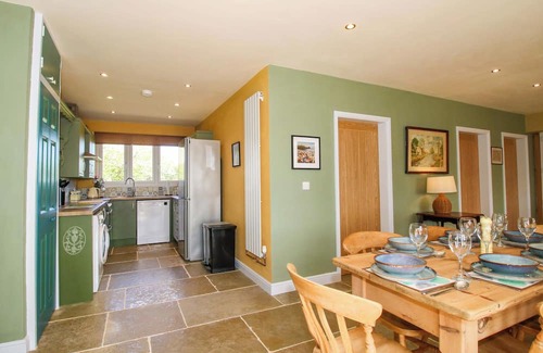Clows Top Cottage | DINGLE, family friendly, with open fire in Cleobury Mortimer