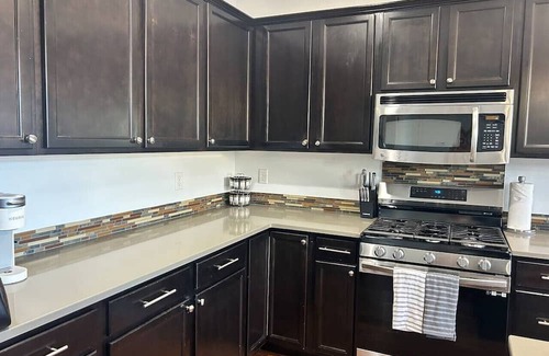 Guide Meridian Apartment | Private Bellaire in Bellingham