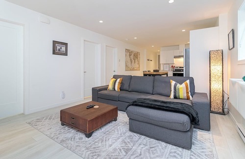 Saanichton House | Welcome to your cozy home away from home just 25 minutes from downtown Victoria!
