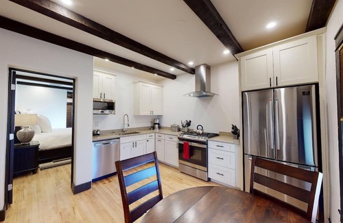 Downtown Santa Fe House | Dulce Casita: Downtown Railyard District, short walk to Plaza
