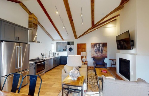 Downtown Santa Fe House | Bosque Casita: Downtown Railyard District, a short walk to Plaza