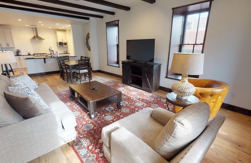 Downtown Santa Fe Condo | Water Street Residence A: Located just 400 feet from the Plaza!