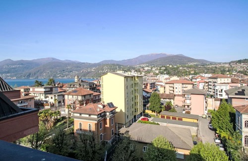 Luino Apartment | Cosy apartment for 3 guests with WIFI, TV and balcony