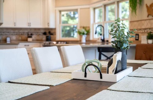 Poulsbo House | Evergreen View Retreat Sleeping up to 16
