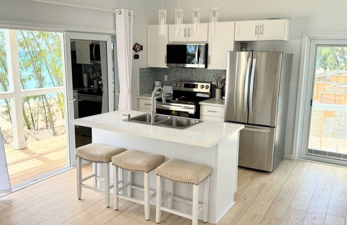 Governor's Harbour House | Gorgeous 2-bedroom Beachfront house in Governor's Harbour with AC, Hi Speed WiFi