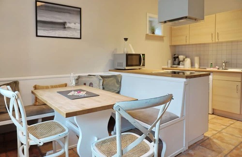 Westerland Apartment | Villa Gudrun - Bremen - The Bremen apartment is the largest in terms of area in the