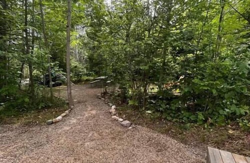 Miller Lake House | "Adobe" Glamping near Tobermory