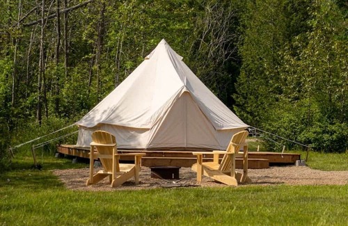 Miller Lake House | "Mariner" Tent near Tobermory
