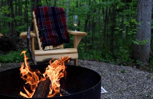 Miller Lake House | "Mariner" Tent near Tobermory