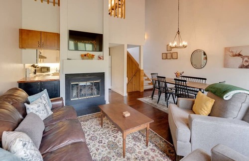 Lincoln House | Updated Mountainside Condo