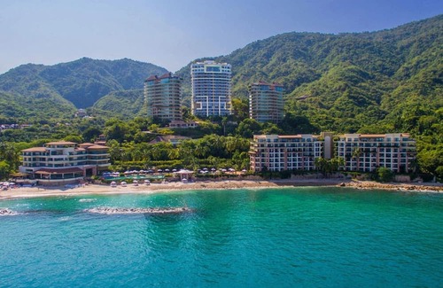 Puerto Vallarta House | Luxury Meets Nature at Garza Blanca Resort & Spa in Stunning Puerto Vallarta