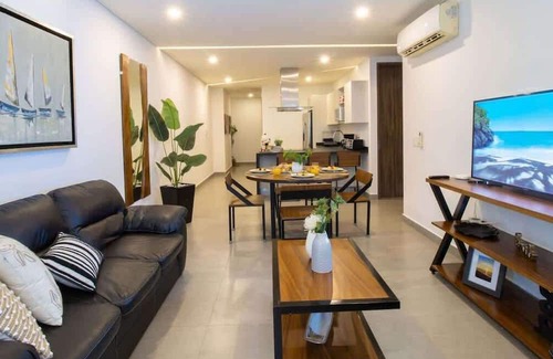 North Hotel Zone Apartment | Ocean View 2BD & Pool, Great Location