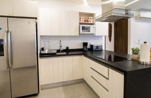 North Hotel Zone Apartment | Ocean View 2BD & Pool, Great Location