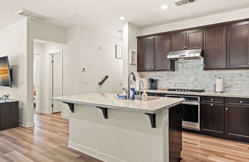 Ontario House | Comfort & Style Home Near the Airport