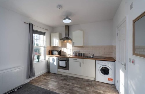 Neath Apartment | Fully Equipped Kitchen, Double room