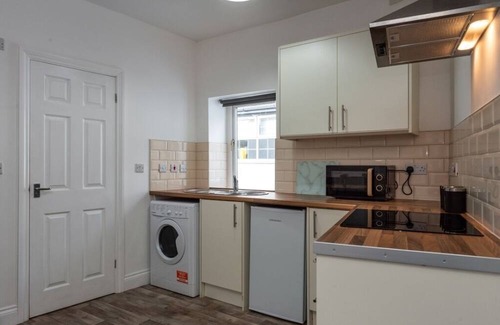 Neath Apartment | Fully Equipped Kitchen, Double room