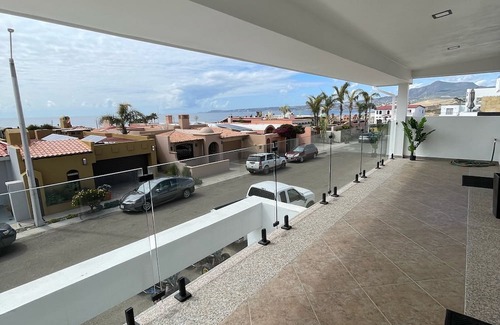 Primo Tapia House | Spacious Ocean Front 6 Bedroom House In Pristine Mision Viejo, AC,WIFI, Pool