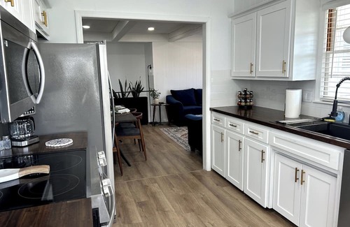 Grandview House | Ultimate 2 King Ensuite Contemporary 14 guests + Apt 5Bdrm