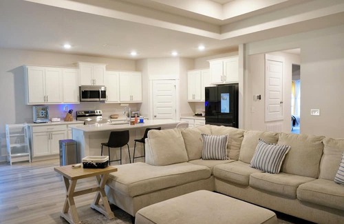 Florida Panhandle House | Spacious 4-bedroom house with WiFi, AC in phenomenal Cantonment