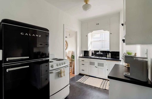 Hosford-Abernethy Apartment | BoHo Oasis in Ladd's Addition with 2 Beds