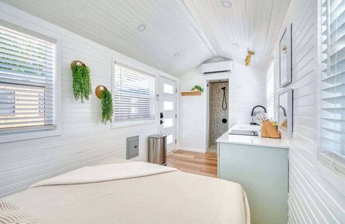 Overlook Apartment | Teal & Terrazzo: Bright Portland Tiny Home
