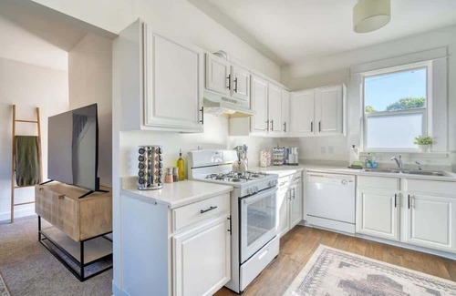 Corbett - Terwilliger - Lair Hill House | Cozy Haven by the Hill - Downtown & OHSU!