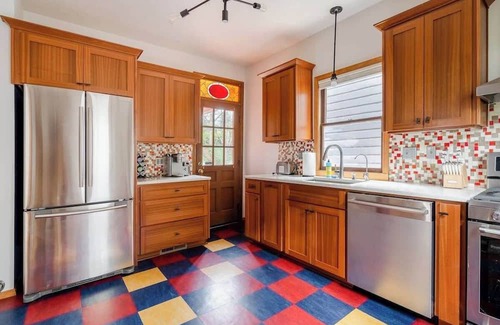 Goose Hollow House | Preserved 1907 Classic 2BR - 92 WalkScore