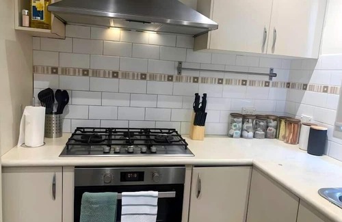 Reservoir House | Private Room in Fawkner House - 12 mins Airport